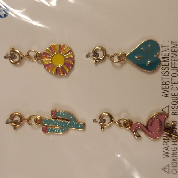 SUMMER CHARMS - Picture 3 of 3